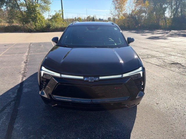 Used 2026 Chevrolet Blazer EV RS w/ Super Cruise Package AWD/4WD image 2