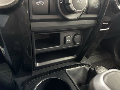 Used 2022 Toyota 4Runner TRD Off-Road image 19