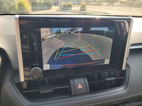 Used 2024 Toyota RAV4 LE image 17