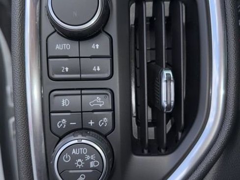 Used 2019 Chevrolet Silverado 1500 LTZ w/ LTZ Premium Package AWD/4WD image 25