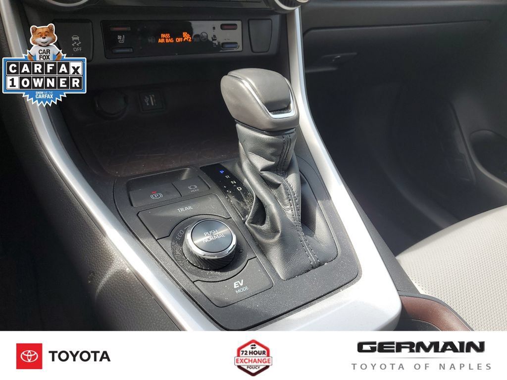 Used 2023 Toyota RAV4 Limited AWD/4WD image 26