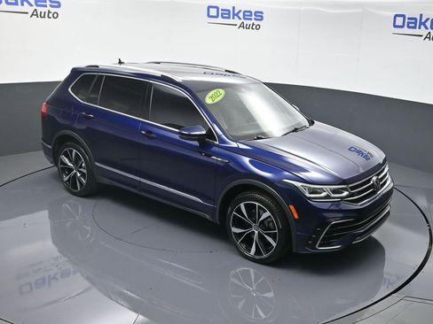 Used 2022 Volkswagen Tiguan SEL R-Line image 50