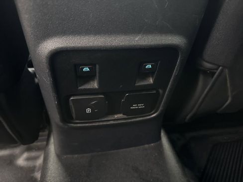 Used 2022 Ford Bronco Badlands image 9