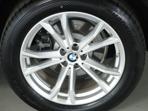 Certified 2025 BMW X3 xDrive30i w/ Premium Package image 40