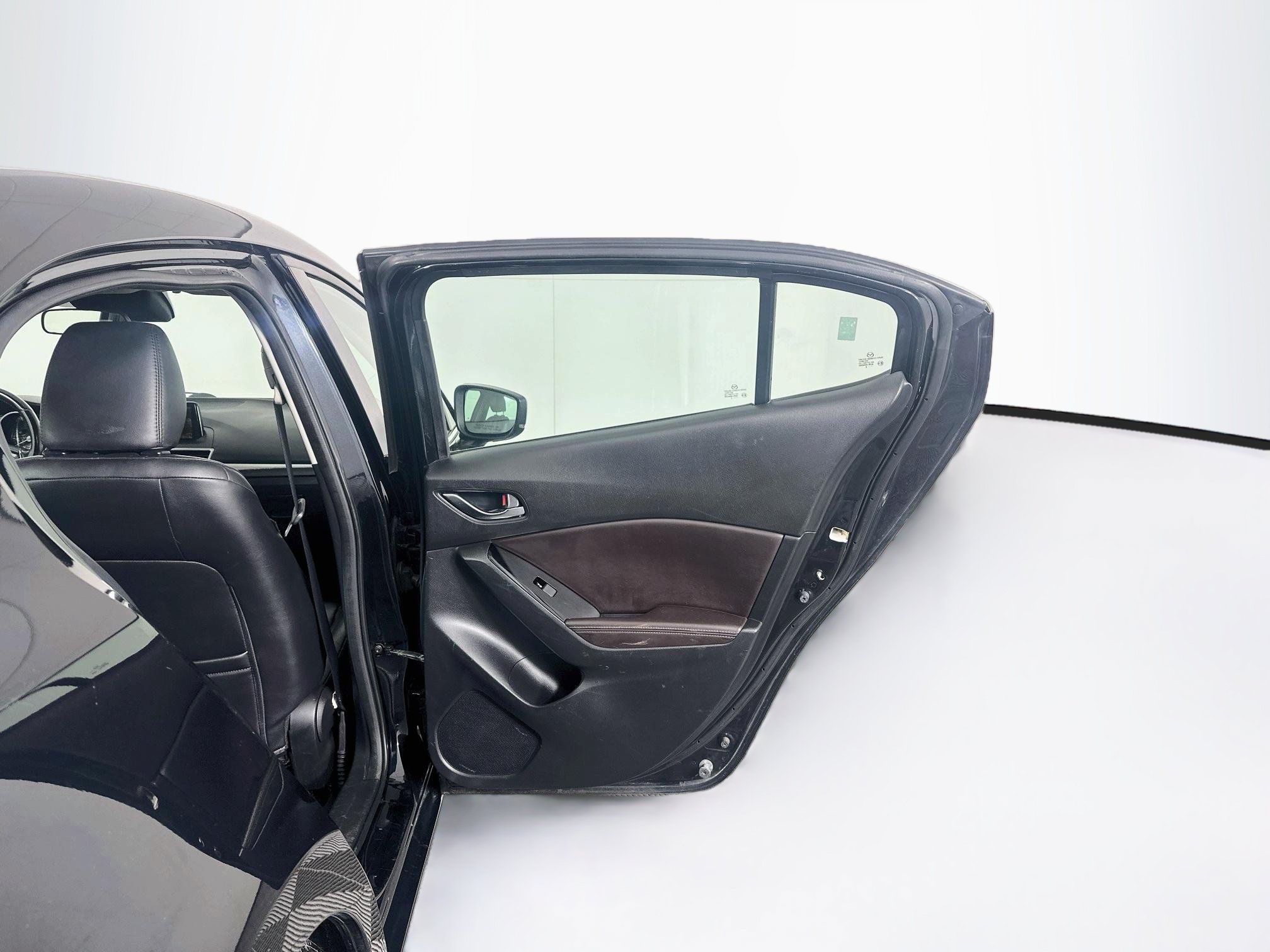 Used 2018 MAZDA MAZDA3 Touring FWD image 29