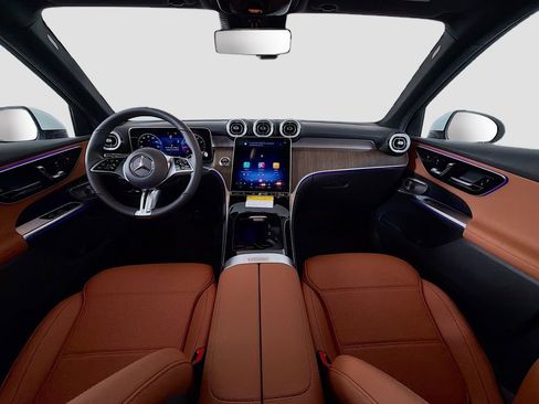 New 2026 Mercedes-Benz GLC 300 4MATIC image 9