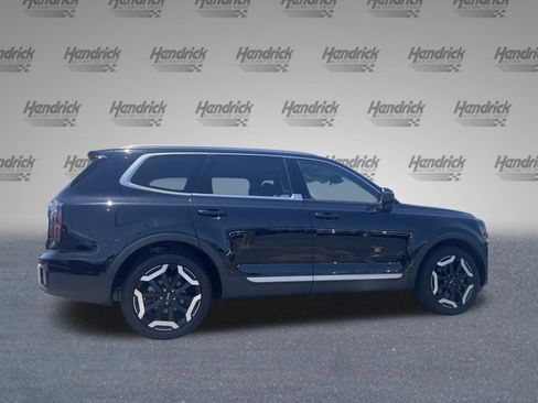 Used 2023 Kia Telluride EX w/ EX Captain's Chair Package FWD image 10