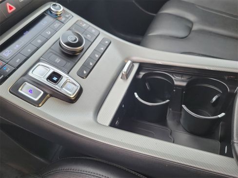 Used 2023 Hyundai Palisade SEL w/ Premium Package image 15