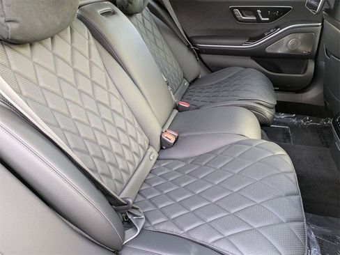 Used 2024 Mercedes-Benz S 580 4MATIC Sedan image 31