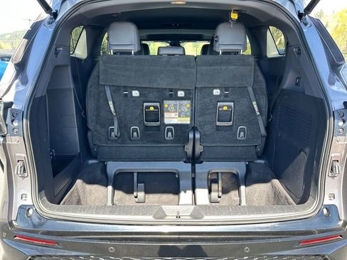 Used 2021 Toyota Sienna XSE w/ XSE Plus Package FWD image 25