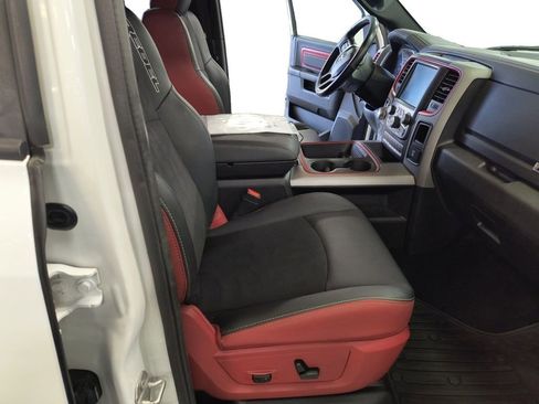 Used 2016 RAM 1500 Rebel AWD/4WD image 17