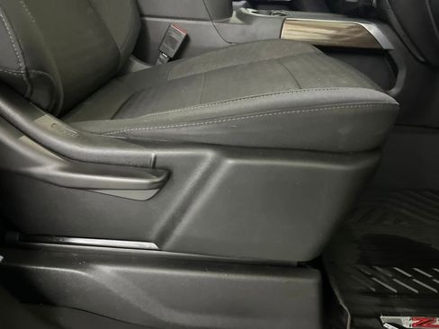 Used 2021 Chevrolet Silverado 1500 RST image 61