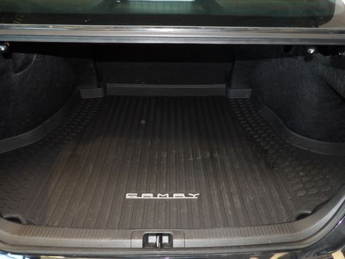 Used 2024 Toyota Camry SE image 19