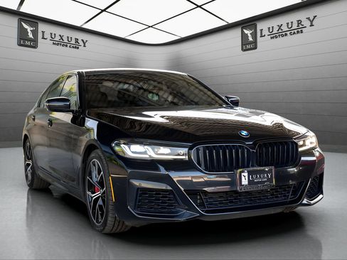 Used 2023 BMW 540i xDrive w/ M Sport Package AWD/4WD image 1