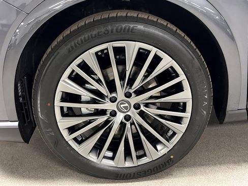 New 2026 Lexus RX 450h AWD image 37