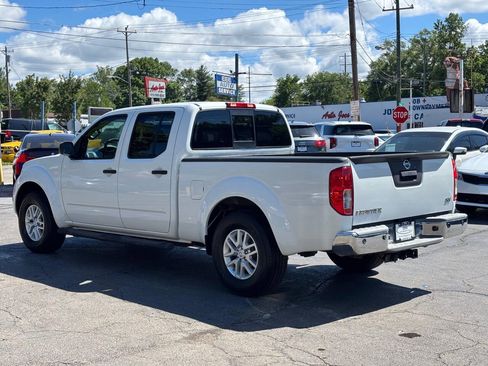 Used 2016 Nissan Frontier SV w/ SV Value Truck Package RWD image 8