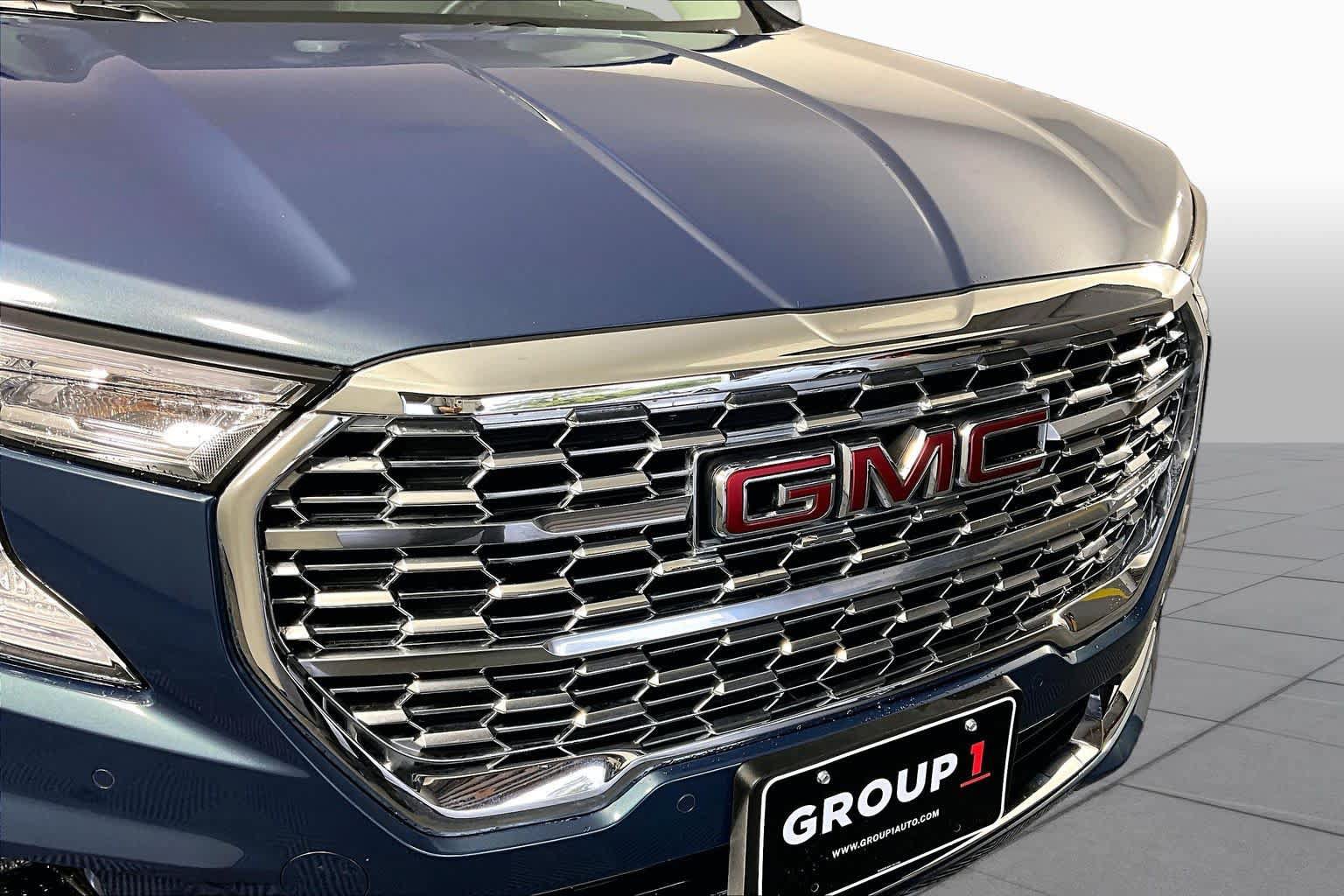 Used 2024 GMC Terrain Denali AWD/4WD image 28