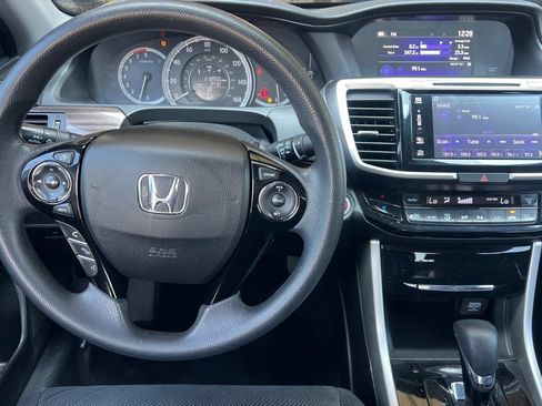 Used 2016 Honda Accord EX image 14