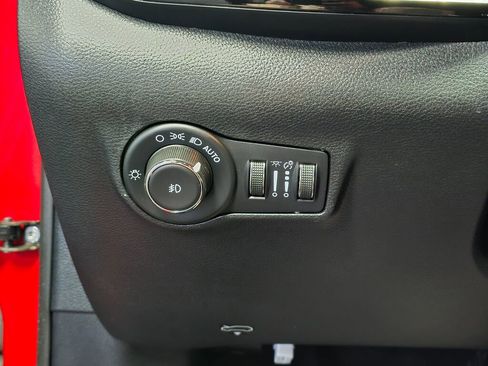 Used 2023 Jeep Compass Trailhawk w/ Trailhawk Convenience Group image 26