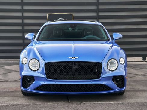 Used 2023 Bentley Continental GT Azure image 15