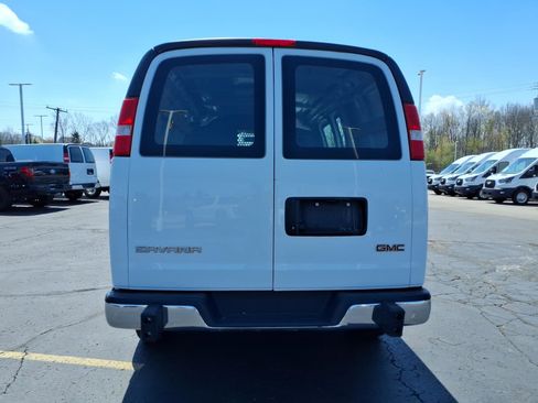 Used 2024 GMC Savana 2500 w/ Driver Convenience Package RWD image 8