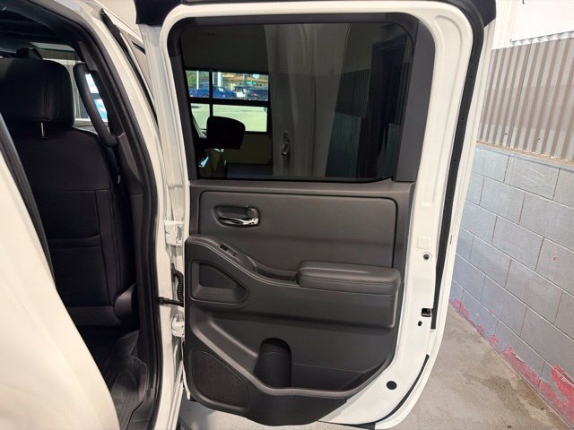 Certified 2022 Nissan Frontier PRO-4X w/ Pro-4X Premium Package AWD/4WD image 12