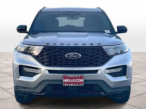 Used 2023 Ford Explorer ST-Line w/ Class IV Trailer Tow Package image 3