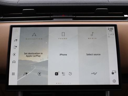 Used 2023 Land Rover Range Rover SE image 18