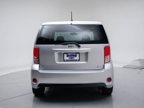Used 2015 Scion xB FWD image 5