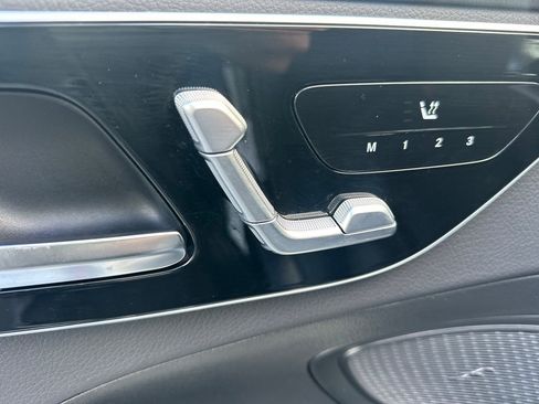 Used 2025 Mercedes-Benz C 300 Sedan image 13