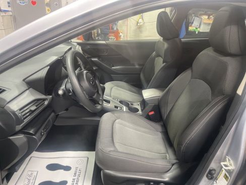 Used 2024 Subaru Crosstrek 2.0i Premium image 10