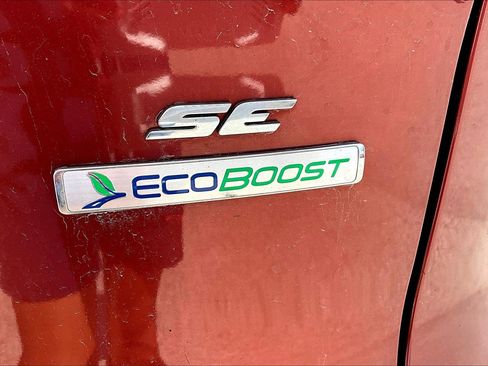Used 2015 Ford Escape SE w/ Equipment Group 201A image 7