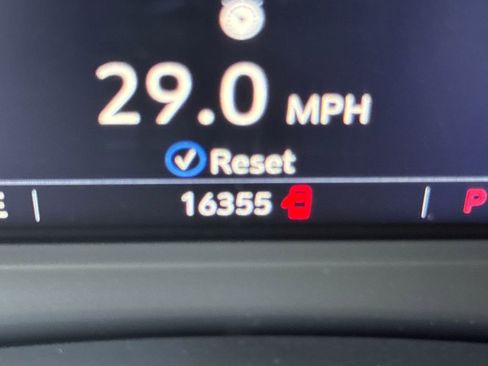 Certified 2025 Cadillac XT5 Premium Luxury image 23