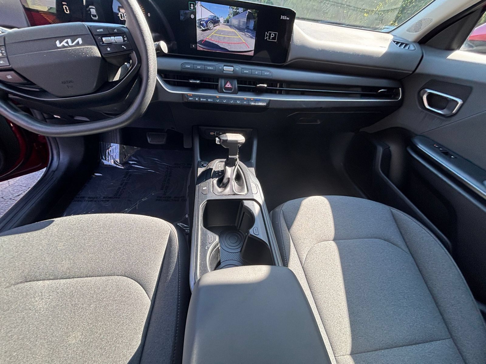 Used 2025 Kia K4 FWD image 36