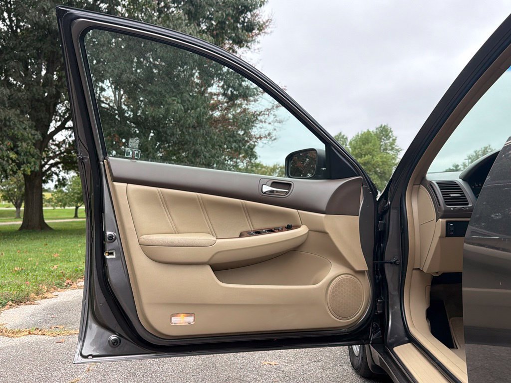 Used 2007 Honda Accord EX-L image 17