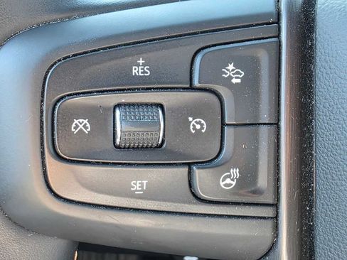 Used 2025 GMC Sierra 2500 AT4 w/ Technology Package AWD/4WD image 32