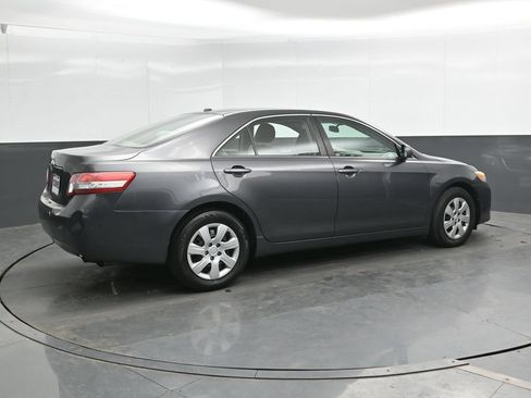 Used 2010 Toyota Camry LE FWD image 2