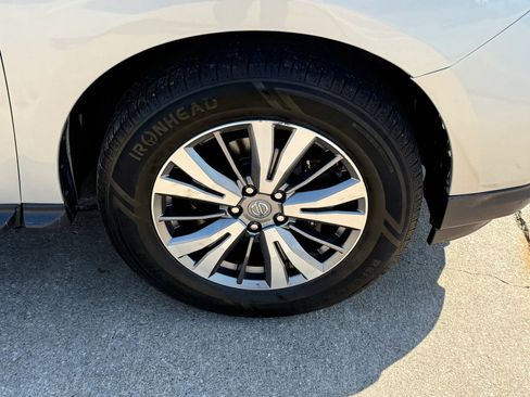 Used 2020 Nissan Pathfinder SL AWD/4WD image 50