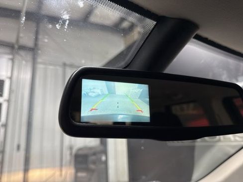 Used 2020 Dodge Journey SE w/ SE Popular Equipment Group image 9