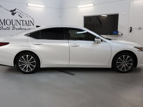 Used 2019 Lexus ES 350 w/ Premium Package FWD image 8