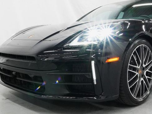 Used 2024 Porsche Panamera 4 image 52