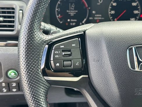 Certified 2024 Honda Ridgeline Black Edition image 14