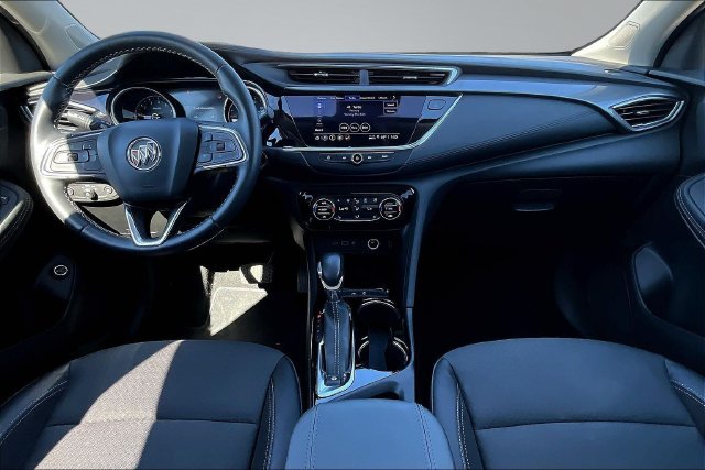 Used 2022 Buick Encore GX Select w/ Sport Touring Package FWD image 7