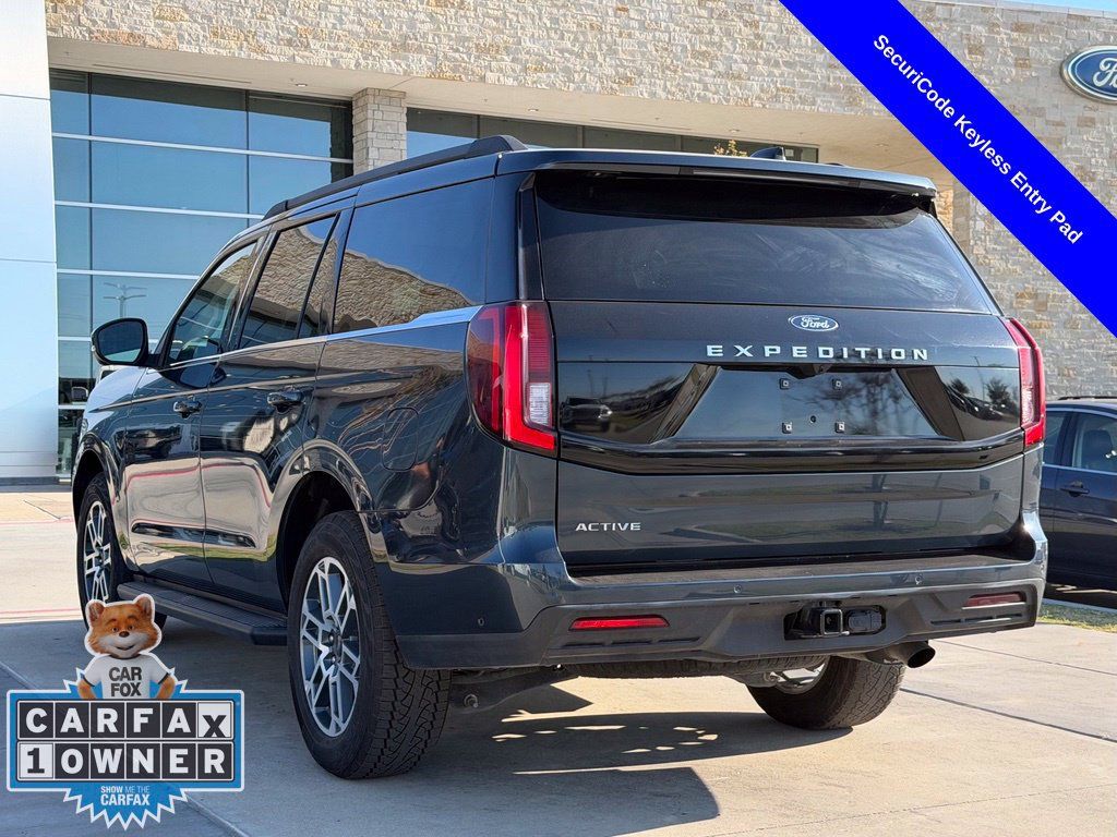 Used 2025 Ford Expedition Active AWD/4WD image 11