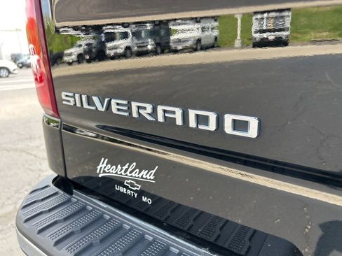 Used 2023 Chevrolet Silverado 1500 LTZ w/ Technology Package AWD/4WD image 14