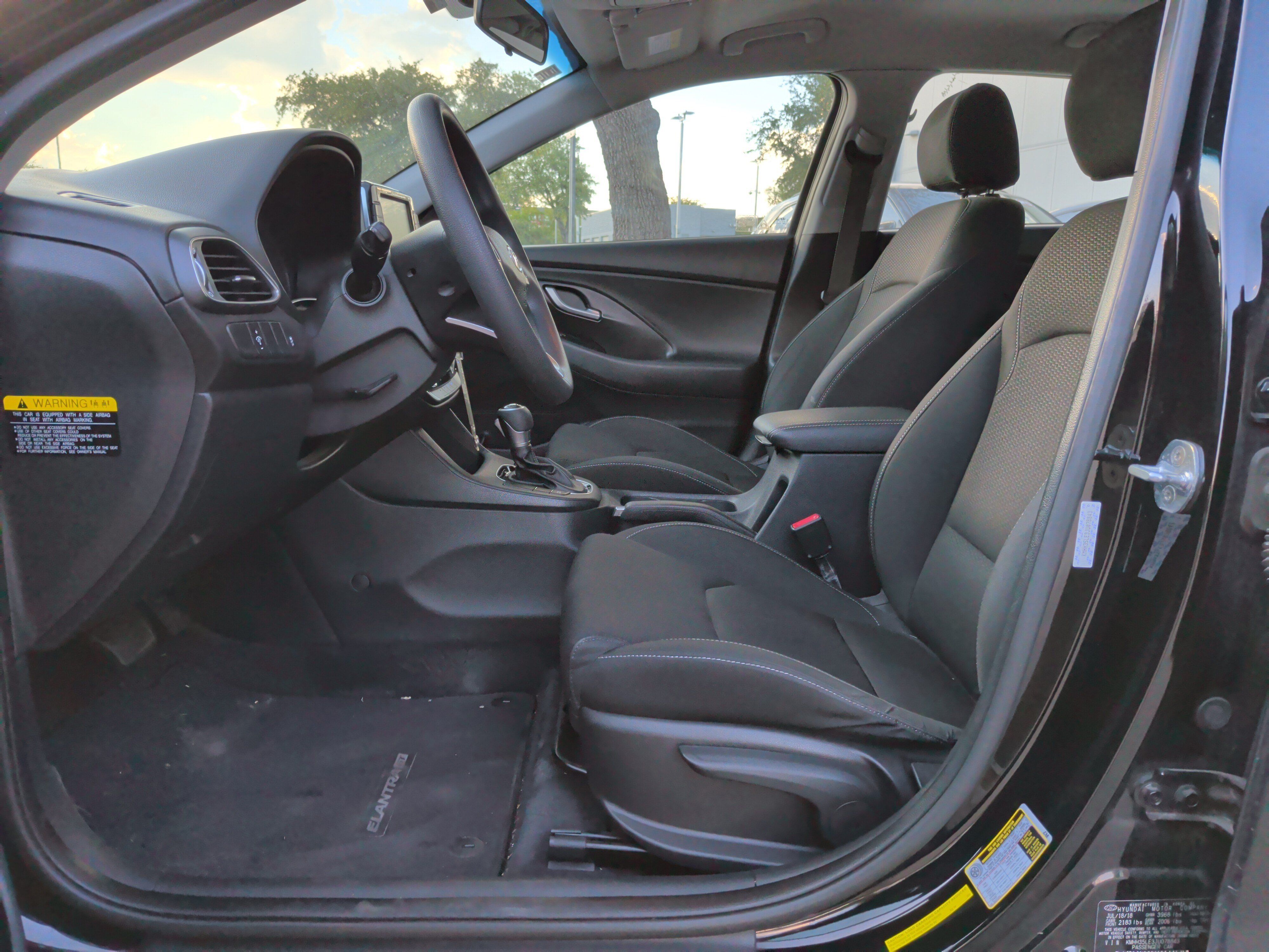 Used 2018 Hyundai Elantra GT FWD image 17