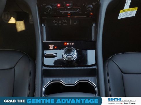 Certified 2024 Jeep Grand Cherokee Limited image 26