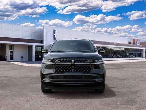 New 2027 Lincoln Navigator L Reserve w/ Jet Appearance Package AWD/4WD image 3