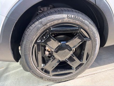 Certified 2025 Kia Telluride SX Prestige X-Line AWD/4WD image 33