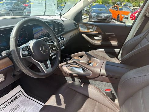 Used 2020 Mercedes-Benz GLS 450 4MATIC image 9